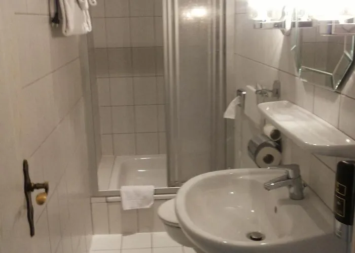 Hotel Plettenberger Hof 2*